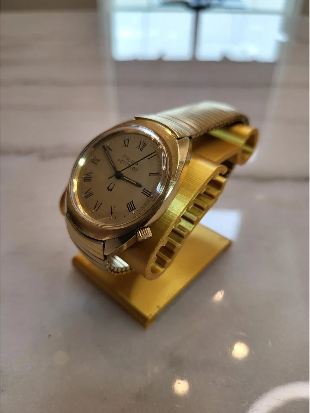 Vtg Bulova Accutron Electronic Timing fork Mens Watch 35mm Goldtone Working EUC